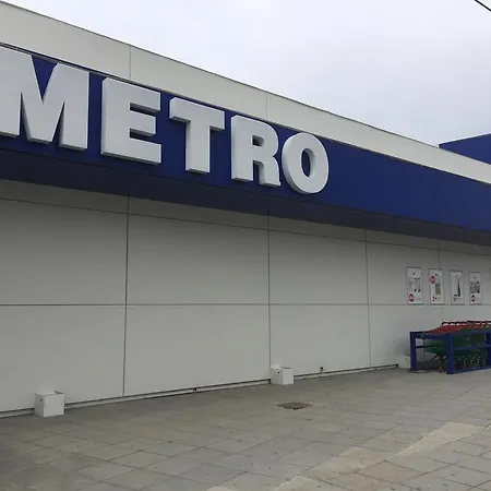 Cineplex Area 利马索尔